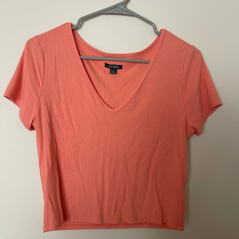 🍑 Wild Fable Coral Ribbed V-neck Crop Top